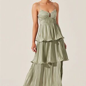 ASTR the Label Lupin pleated tiered Maxi dress